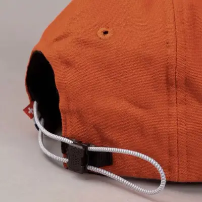 Elastic Fit Closure